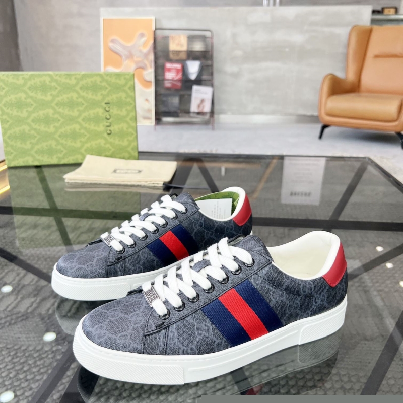 G*u*i casual shoes